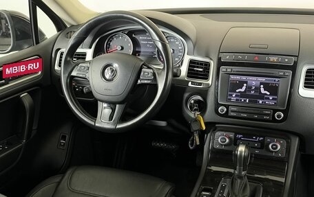 Volkswagen Touareg III, 2016 год, 3 200 000 рублей, 12 фотография