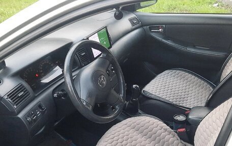 Toyota Corolla, 2004 год, 550 000 рублей, 8 фотография
