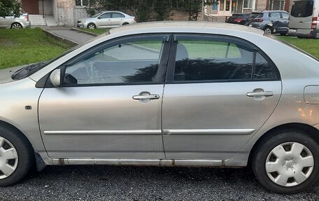 Toyota Corolla, 2004 год, 550 000 рублей, 4 фотография