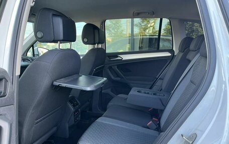 Volkswagen Tiguan II, 2019 год, 1 795 000 рублей, 13 фотография