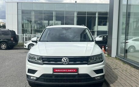 Volkswagen Tiguan II, 2019 год, 1 795 000 рублей, 2 фотография