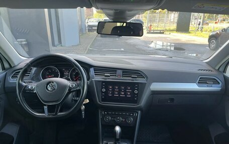 Volkswagen Tiguan II, 2019 год, 1 795 000 рублей, 14 фотография