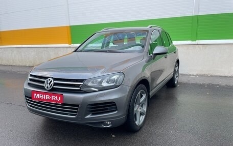 Volkswagen Touareg III, 2011 год, 1 850 000 рублей, 8 фотография