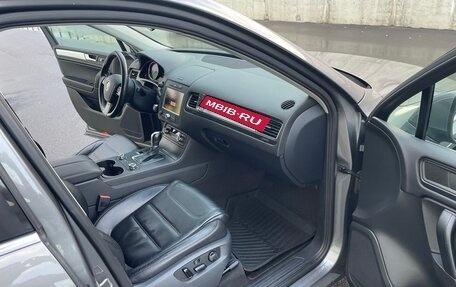 Volkswagen Touareg III, 2011 год, 1 850 000 рублей, 12 фотография