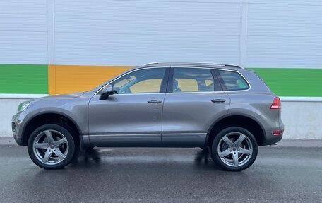 Volkswagen Touareg III, 2011 год, 1 850 000 рублей, 21 фотография