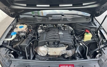Volkswagen Touareg III, 2011 год, 1 850 000 рублей, 22 фотография