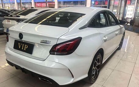 MG 5, 2022 год, 990 000 рублей, 2 фотография