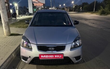 KIA Rio II, 2011 год, 370 000 рублей, 1 фотография
