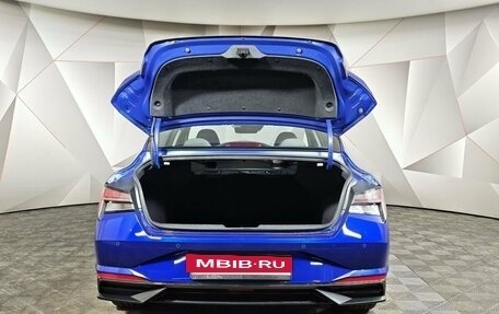 Hyundai Elantra, 2022 год, 2 092 000 рублей, 12 фотография