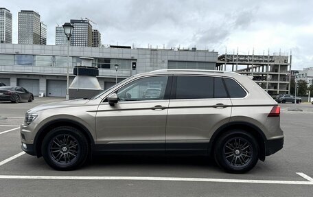 Volkswagen Tiguan II, 2017 год, 2 139 000 рублей, 2 фотография