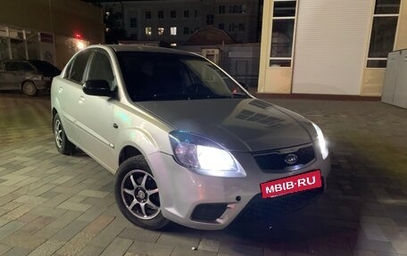 KIA Rio II, 2011 год, 370 000 рублей, 2 фотография