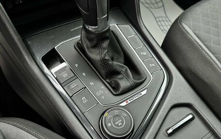 Volkswagen Tiguan II, 2017 год, 2 139 000 рублей, 17 фотография