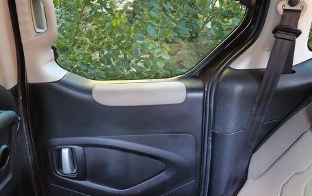 Peugeot Partner II рестайлинг 2, 2013 год, 1 000 000 рублей, 24 фотография