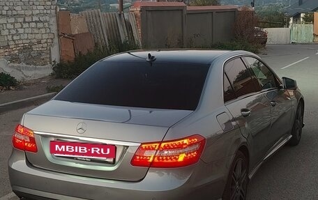 Mercedes-Benz E-Класс, 2010 год, 1 600 000 рублей, 3 фотография