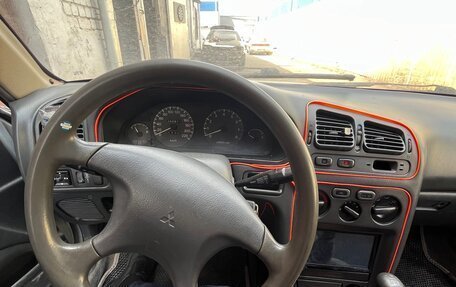 Mitsubishi Galant VIII, 1995 год, 125 000 рублей, 8 фотография