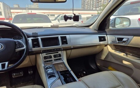 Jaguar XF I рестайлинг, 2012 год, 985 000 рублей, 10 фотография