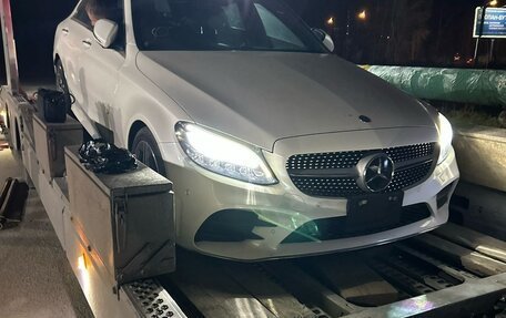 Mercedes-Benz C-Класс, 2018 год, 2 250 000 рублей, 22 фотография