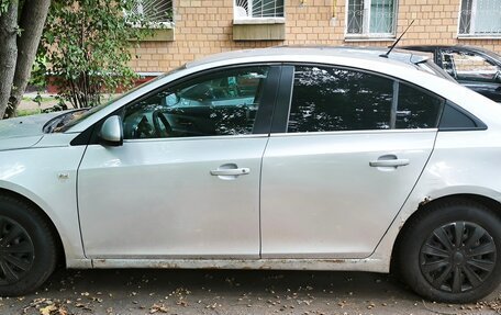 Chevrolet Cruze II, 2010 год, 350 000 рублей, 4 фотография