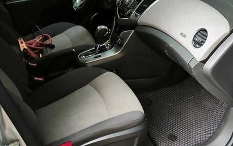 Chevrolet Cruze II, 2010 год, 350 000 рублей, 14 фотография