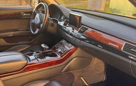 Audi A8, 2011 год, 2 600 000 рублей, 10 фотография