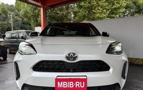 Toyota Yaris Cross, 2023 год, 1 348 017 рублей, 2 фотография