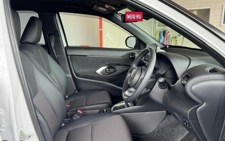 Toyota Yaris Cross, 2023 год, 1 348 017 рублей, 11 фотография