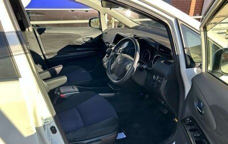 Toyota Wish II, 2017 год, 1 184 000 рублей, 9 фотография