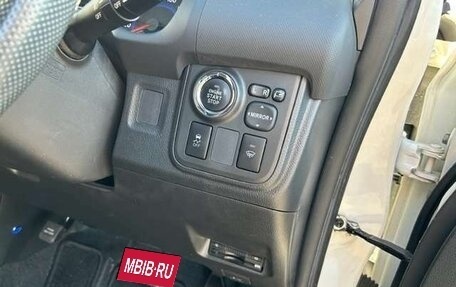 Toyota Wish II, 2017 год, 1 184 000 рублей, 13 фотография