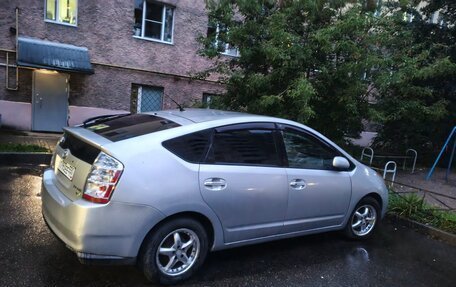 Toyota Prius, 2007 год, 310 000 рублей, 4 фотография
