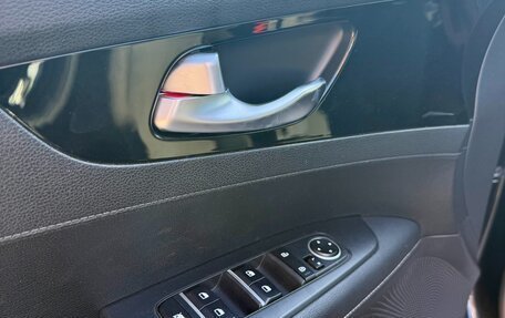 KIA Cerato IV, 2019 год, 1 699 990 рублей, 8 фотография