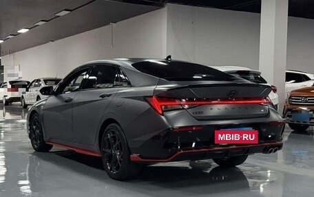 Hyundai Elantra, 2023 год, 1 370 000 рублей, 4 фотография