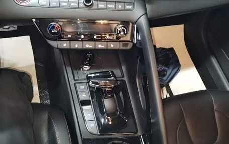 Hyundai Elantra, 2023 год, 1 370 000 рублей, 12 фотография