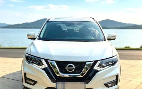 Nissan X-Trail, 2022 год, 2 050 000 рублей, 2 фотография