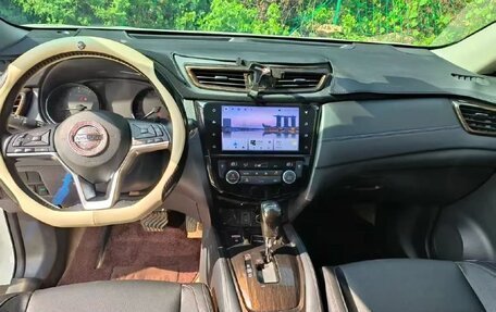 Nissan X-Trail, 2022 год, 2 050 000 рублей, 7 фотография