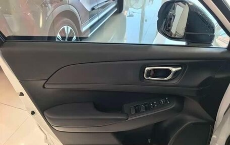 Honda Vezel, 2023 год, 1 610 333 рублей, 12 фотография