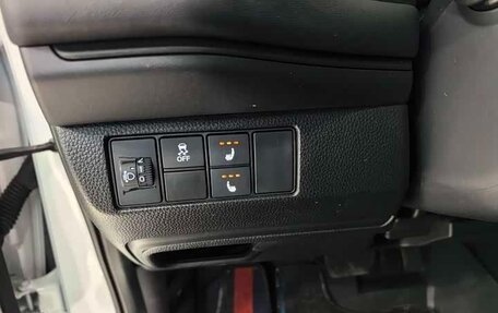 Honda Vezel, 2023 год, 1 610 333 рублей, 13 фотография