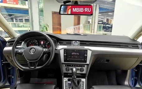 Volkswagen Passat B8 рестайлинг, 2018 год, 1 250 000 рублей, 7 фотография
