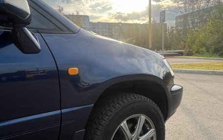 Lexus RX IV рестайлинг, 2002 год, 985 000 рублей, 20 фотография