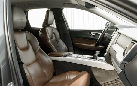 Volvo XC60 II, 2018 год, 3 200 000 рублей, 14 фотография