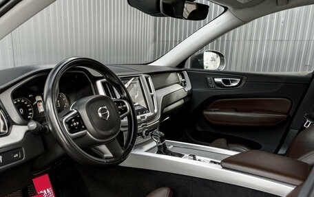 Volvo XC60 II, 2018 год, 3 200 000 рублей, 11 фотография