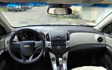 Chevrolet Cruze II, 2013 год, 800 000 рублей, 7 фотография
