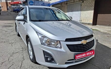 Chevrolet Cruze II, 2013 год, 800 000 рублей, 1 фотография