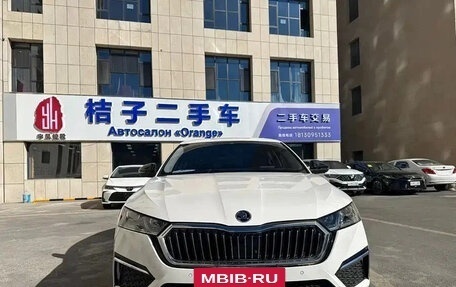 Skoda Octavia IV, 2022 год, 1 990 060 рублей, 2 фотография