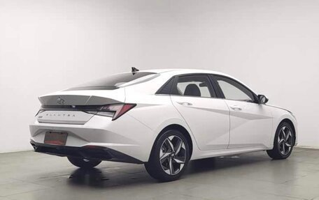 Hyundai Elantra, 2022 год, 1 284 000 рублей, 2 фотография