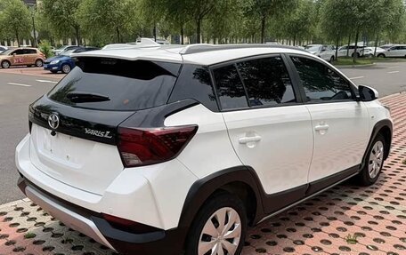 Toyota Yaris XP150 рестайлинг, 2022 год, 900 000 рублей, 5 фотография