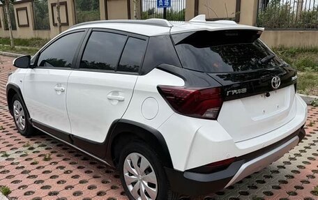 Toyota Yaris XP150 рестайлинг, 2022 год, 900 000 рублей, 6 фотография