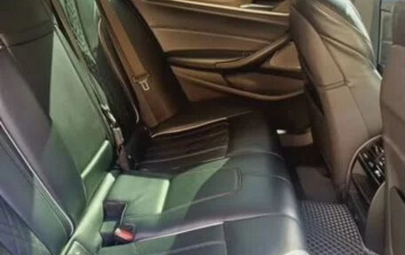 BMW 5 серия, 2018 год, 4 150 000 рублей, 4 фотография