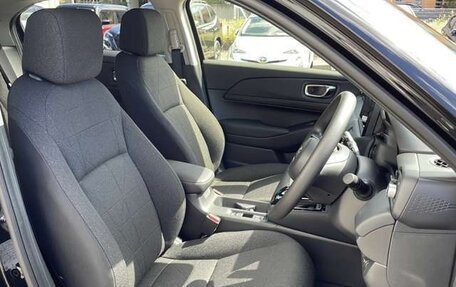 Honda Vezel, 2023 год, 1 758 000 рублей, 9 фотография