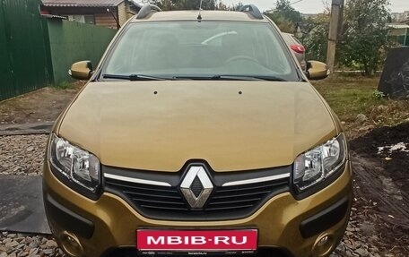 Renault Sandero II рестайлинг, 2014 год, 950 000 рублей, 1 фотография