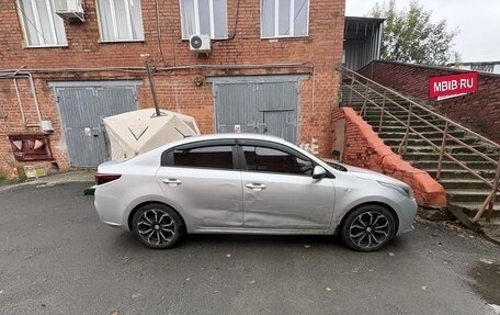 KIA Rio IV, 2020 год, 1 400 000 рублей, 2 фотография